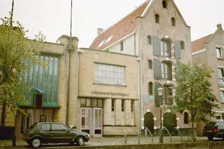 aadamseschool.jpg