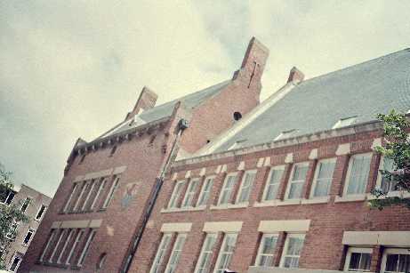 ahogehuys.jpg
